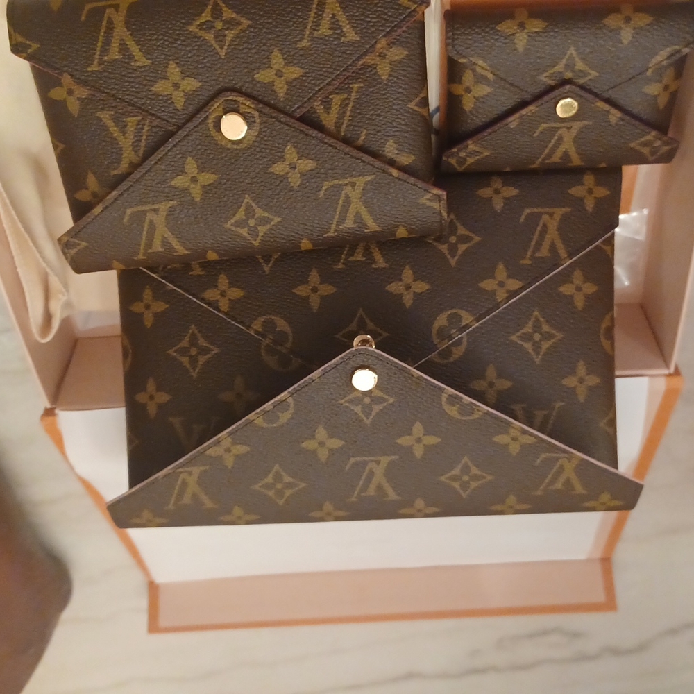 Authentic Louis Vuttion Wallets - image 2